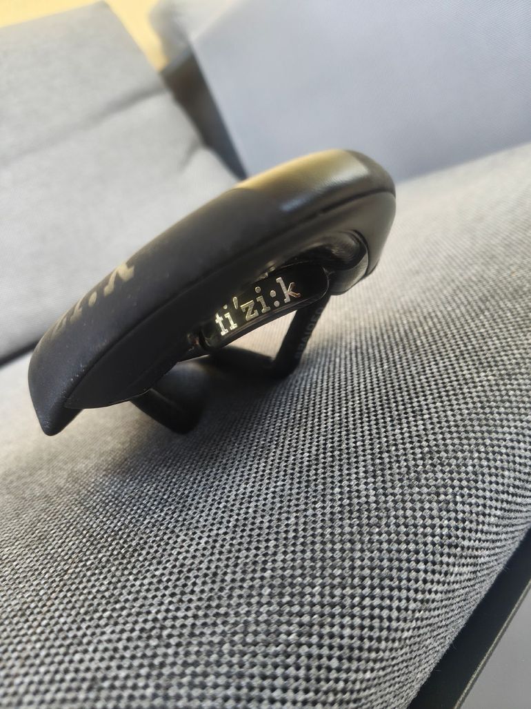 Brugt Fizik Arione R1 Carbon braided Saddle bike — billede 4 af 6