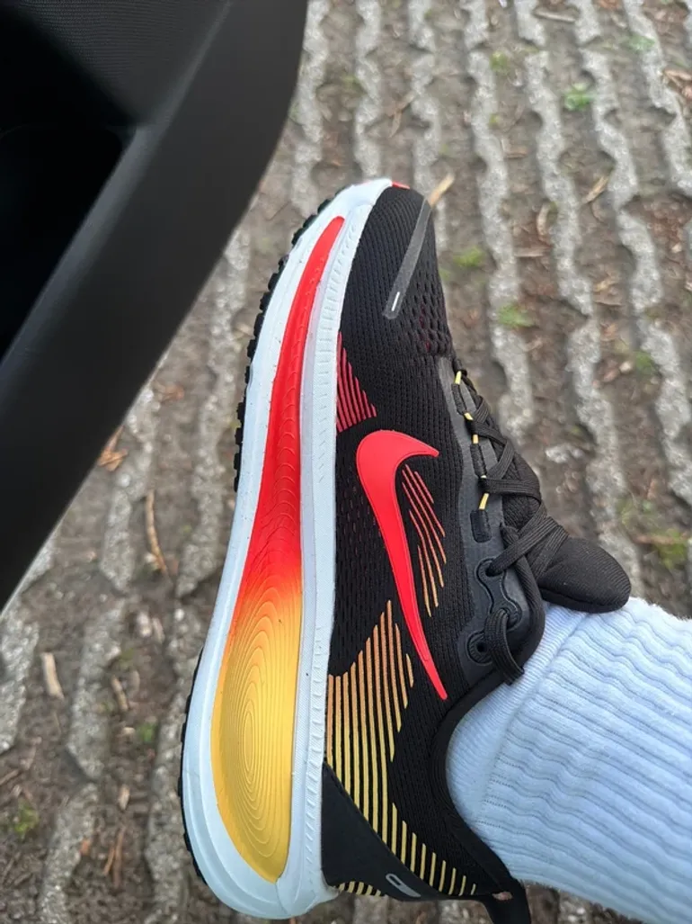 Używany Nike Vomero 18 bike — zdjęcie 2 z 7