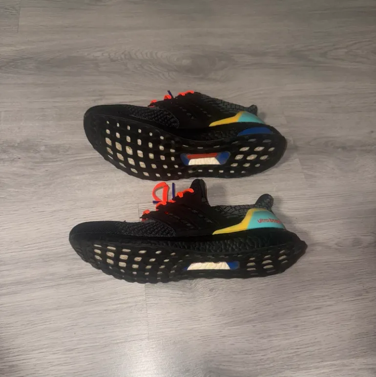 Używany Adidas Ultraboost DNA bike — zdjęcie 4 z 7