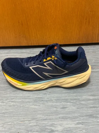 Used New Balance Fresh Foam X 1080 v14 bike — image 6 of 8