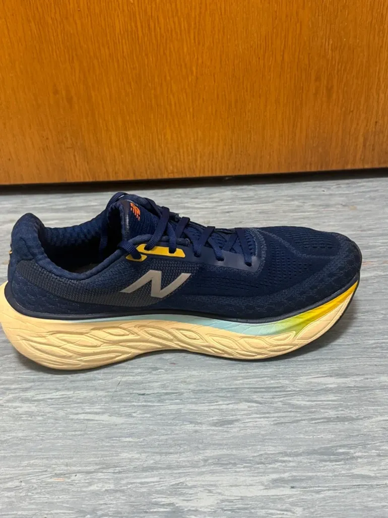 Used New Balance Fresh Foam X 1080 v14 bike — image 5 of 8