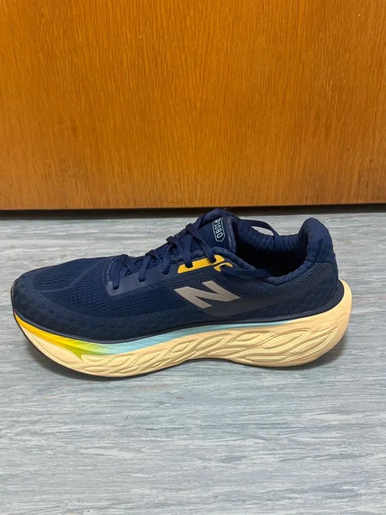 Used New Balance Fresh Foam X 1080 v14 bike — image 3 of 8