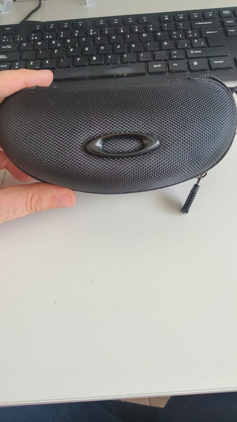 Used Oakley Radar EV Path Sunglasses 2025 bike — image 5 of 5