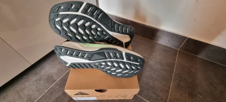 Używany Nike Baskets taille 43 bike — zdjęcie 3 z 8