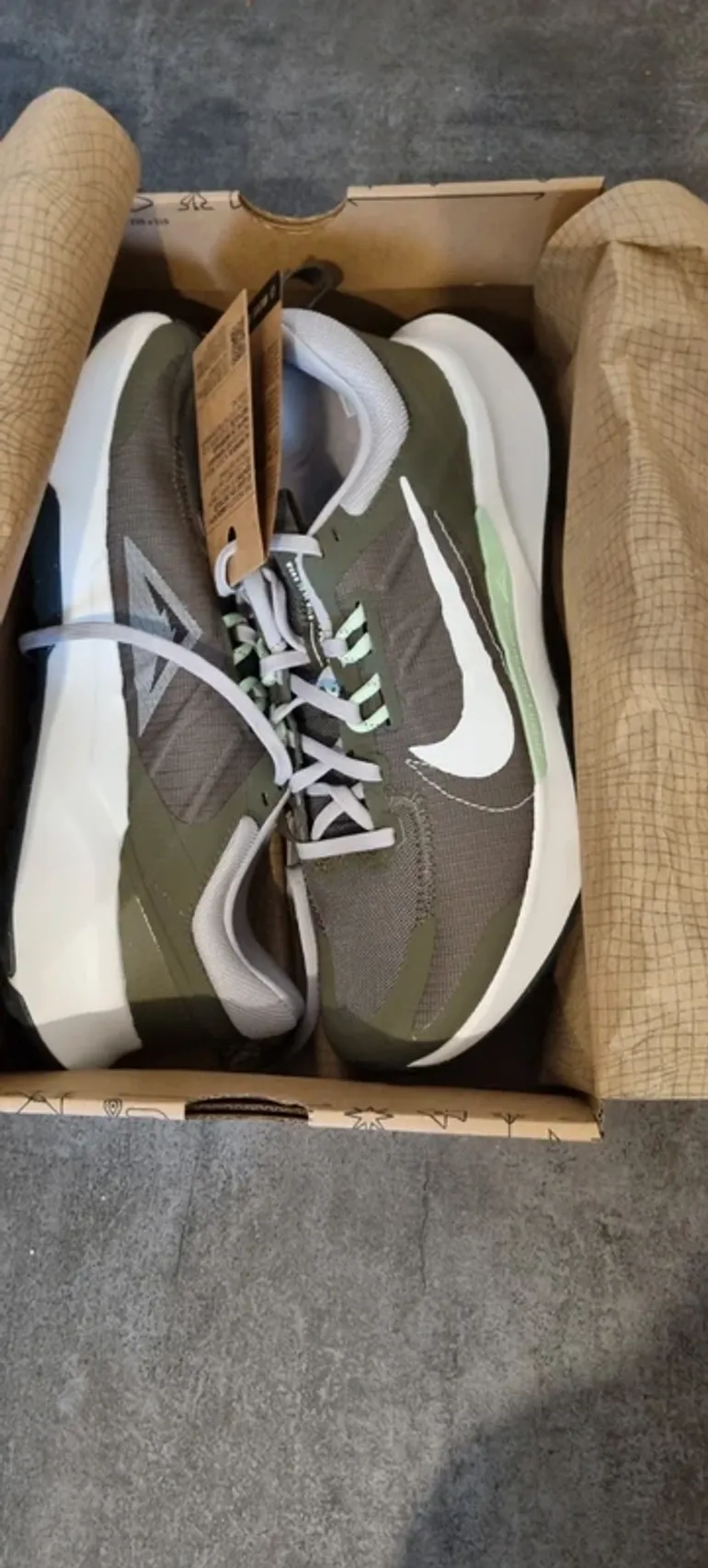 Używany Nike Baskets taille 43 bike — zdjęcie 7 z 8