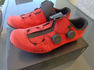 Used Fizik Vento Infinito Carbon 2 Cycling Shoes