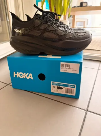 Used Hoka full black bike — image 3 of 6