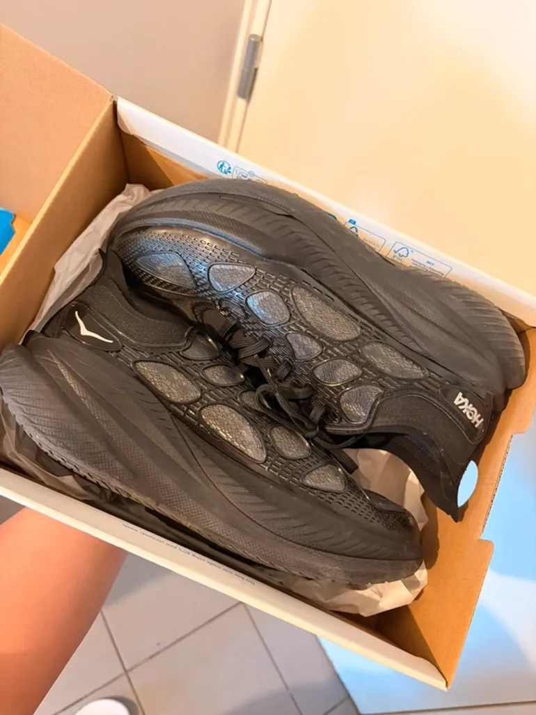 Used Hoka full black bike — image 1 of 6