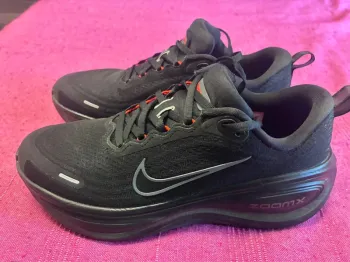Używany Nike Vomero 18 bike