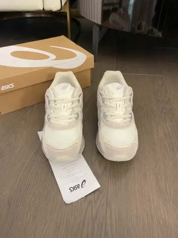 Używany Asics Gel-Nyc bike