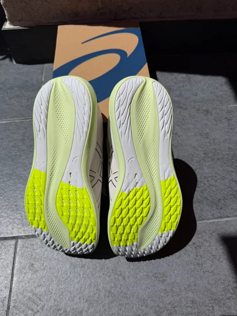 Używany Asics Glideride Max bike — zdjęcie 6 z 7