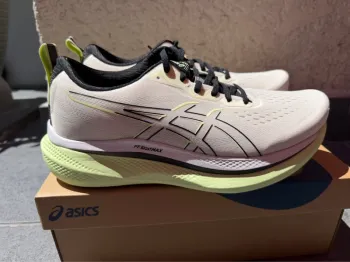Używany Asics Glideride Max bike — zdjęcie 3 z 7