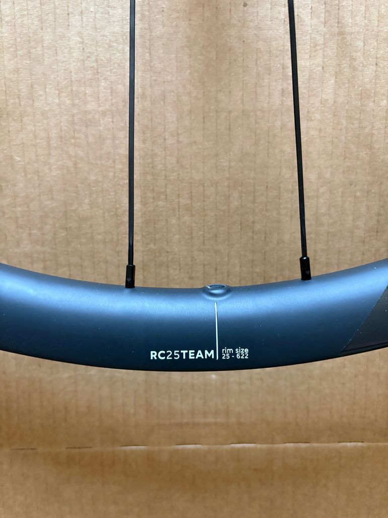 Używany OQUO RC25Team Gravel Wheelset 2025 bike — zdjęcie 4 z 8