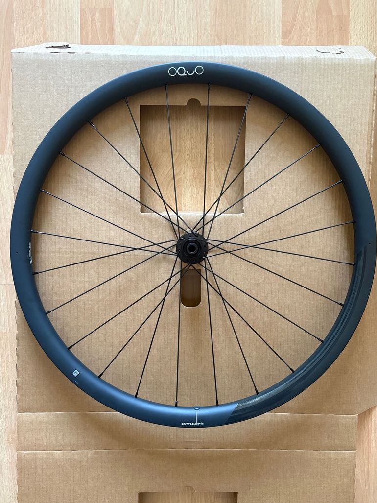 Używany OQUO RC25Team Gravel Wheelset 2025 bike — zdjęcie 6 z 8