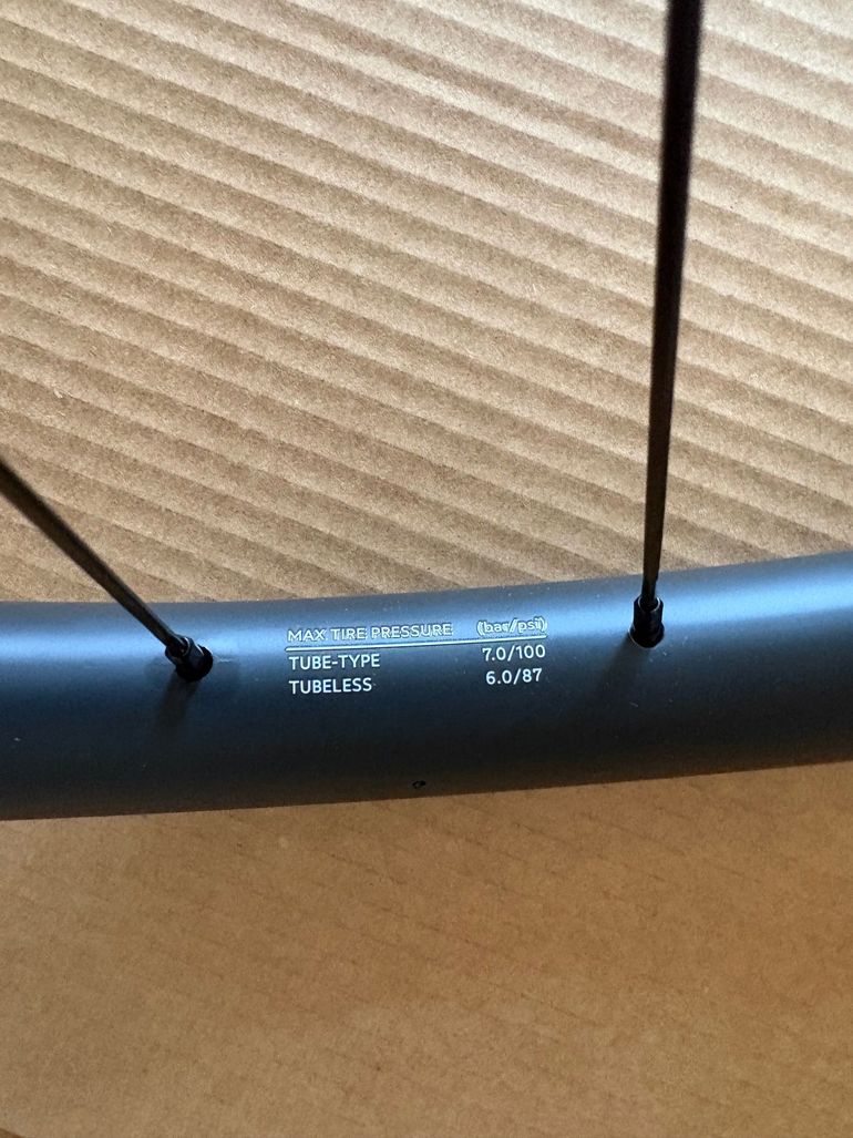 Używany OQUO RC25Team Gravel Wheelset 2025 bike — zdjęcie 3 z 8