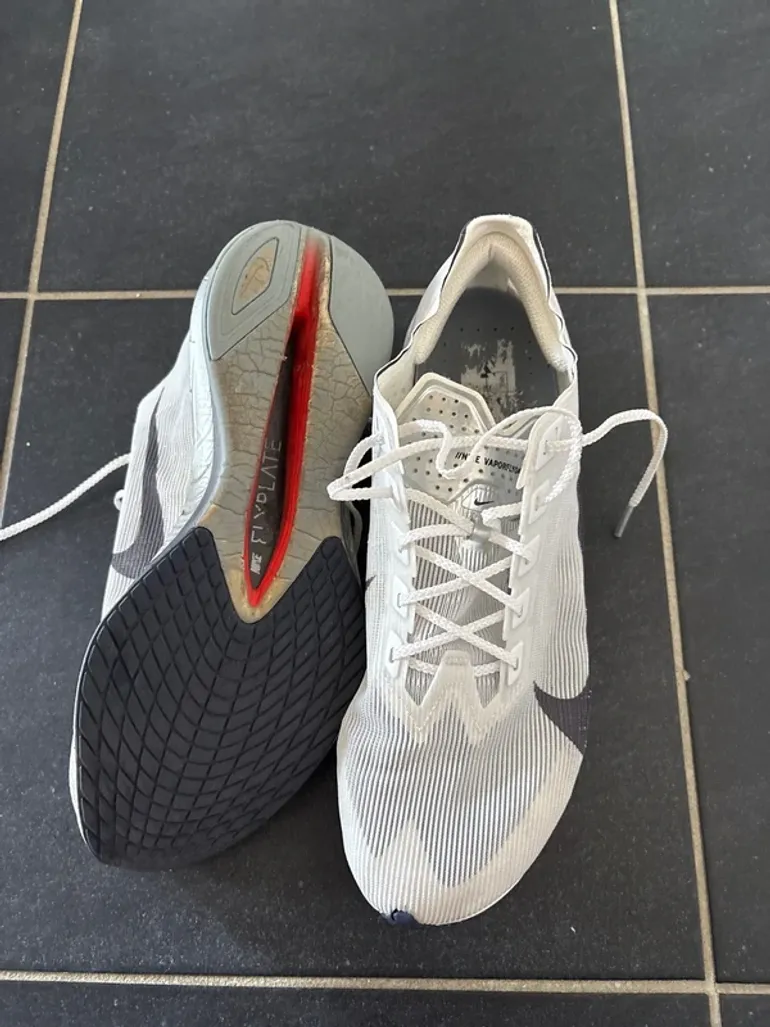 Używany Nike Vaporfly 4 bike — zdjęcie 2 z 7