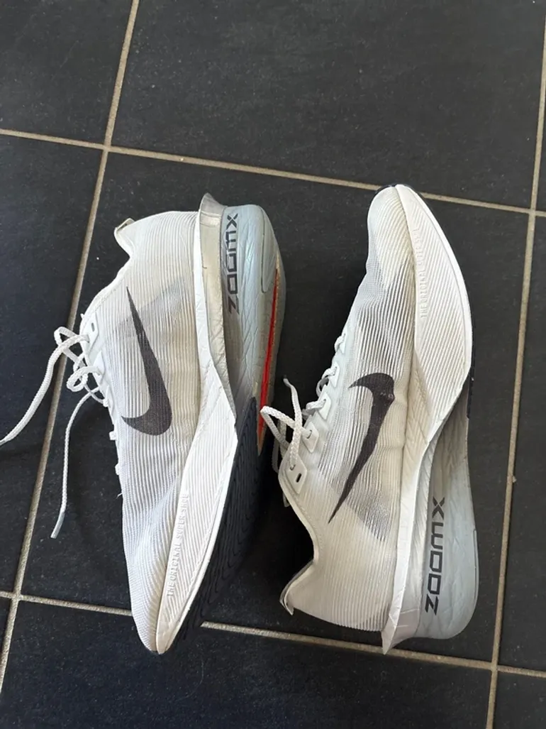 Używany Nike Vaporfly 4 bike — zdjęcie 4 z 7
