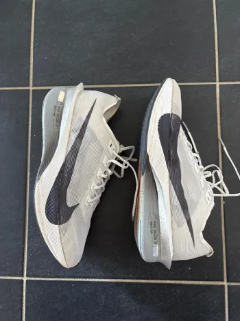 Używany Nike Vaporfly 4 bike — zdjęcie 5 z 7