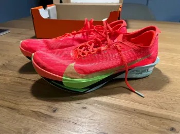 Używany Nike ZoomX Streakfly 2 bike — zdjęcie 3 z 10