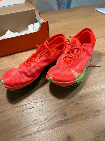 Używany Nike ZoomX Streakfly 2 bike — zdjęcie 2 z 10