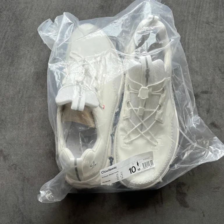 Used White Cloudaway bike — image 15 of 15