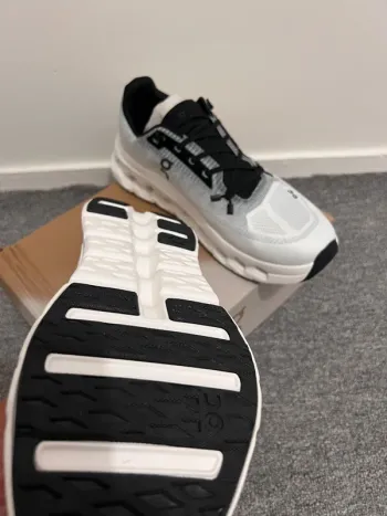 Used On Running Shoes bike — image 6 of 8
