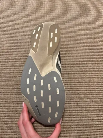Used Adidas ADIZERO EVO SL bike — image 4 of 5