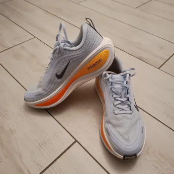 Używany Nike Vomero plus bike