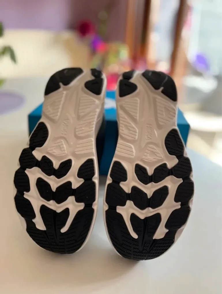 Used Hoka Clifton 10 bike — image 3 of 5
