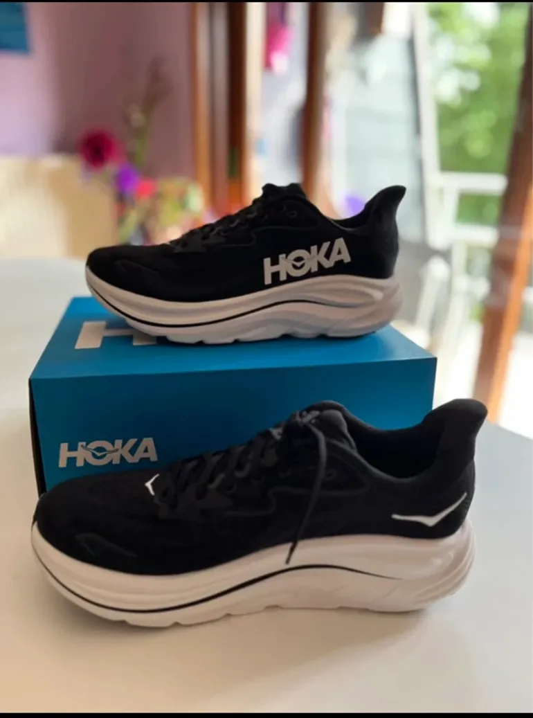 Used Hoka Clifton 10 bike — image 1 of 5