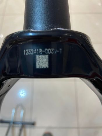 Używany Fox 38 Performance Fork 2025 bike — zdjęcie 4 z 5
