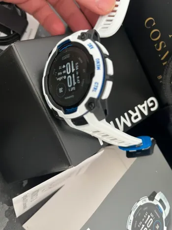 Used Garmin Instinct 3 bike — image 4 of 9