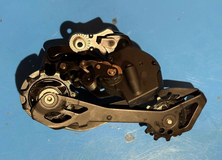 Używany Shimano 105 Di2 R7170 2026 bike — zdjęcie 13 z 20