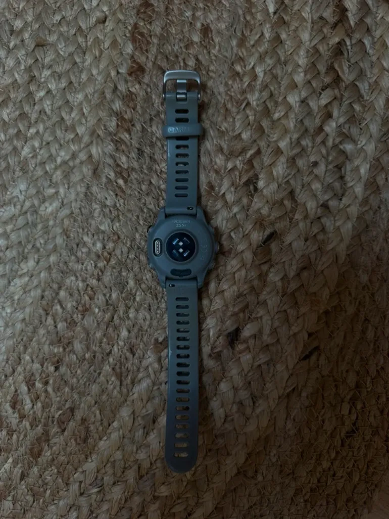 Used Garmin Forerunner 255s bike — image 2 of 4