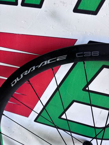 Używany Shimano DURA-ACE C36 Tubeless Wheelset 2025 bike — zdjęcie 2 z 7