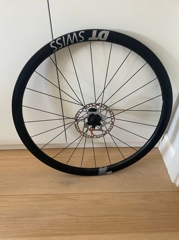 Used Dt Swiss ERC 1600 35mm Carbon Wheelset 2025 bike — image 2 of 8