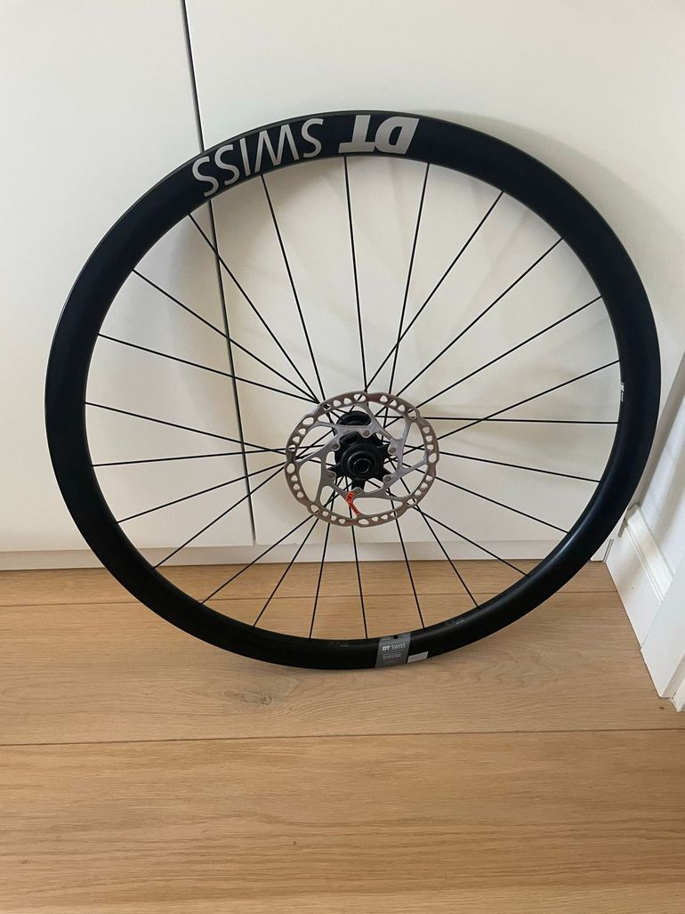 Used Dt Swiss ERC 1600 35mm Carbon Wheelset 2025 bike — image 2 of 8