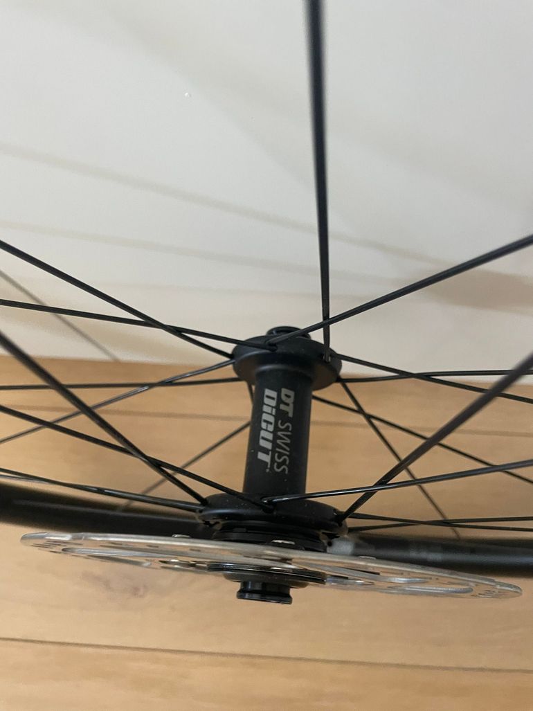 Used Dt Swiss ERC 1600 35mm Carbon Wheelset 2025 bike — image 5 of 8