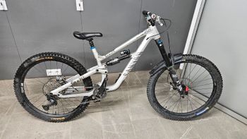 Used Canyon Torque AL6 Frame Broken 2022 bike — image 3 of 3