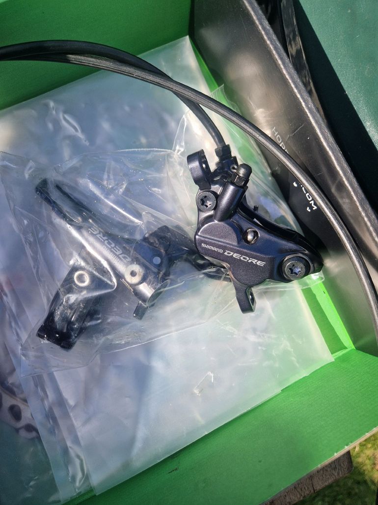 Used Shimano deore 4 piston bike — image 3 of 3