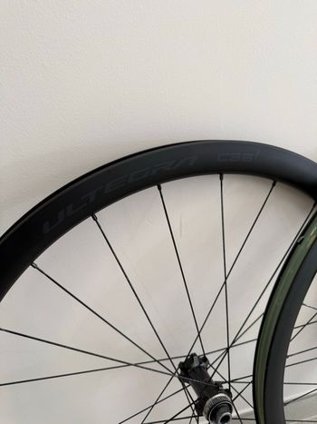 Używany Shimano WH-R8170 C36 Carbon Wheelset 2024 bike — zdjęcie 2 z 5