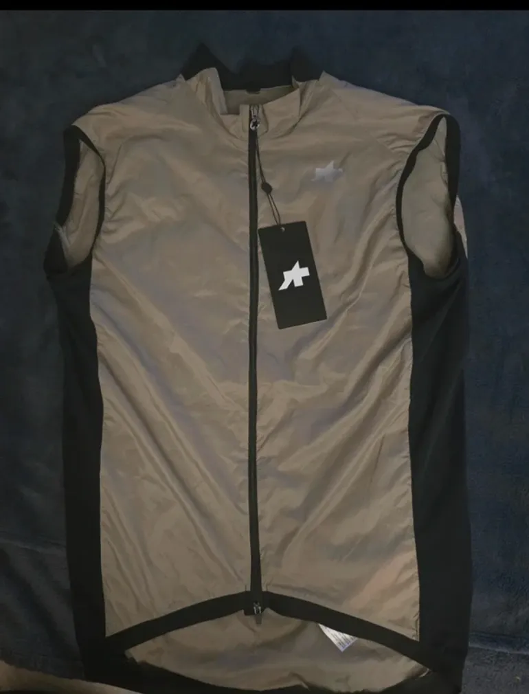 Używany Assos Mille GT Wind Vest S11 bike — zdjęcie 1 z 8
