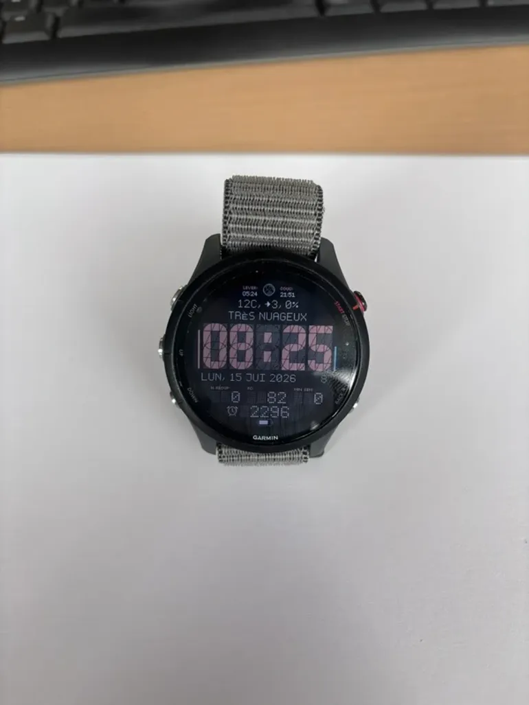 Used Garmin Forerunner 255 bike — image 4 of 4