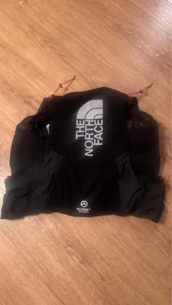 Used The North Face Summit Run Vest 10 bike — image 2 of 5