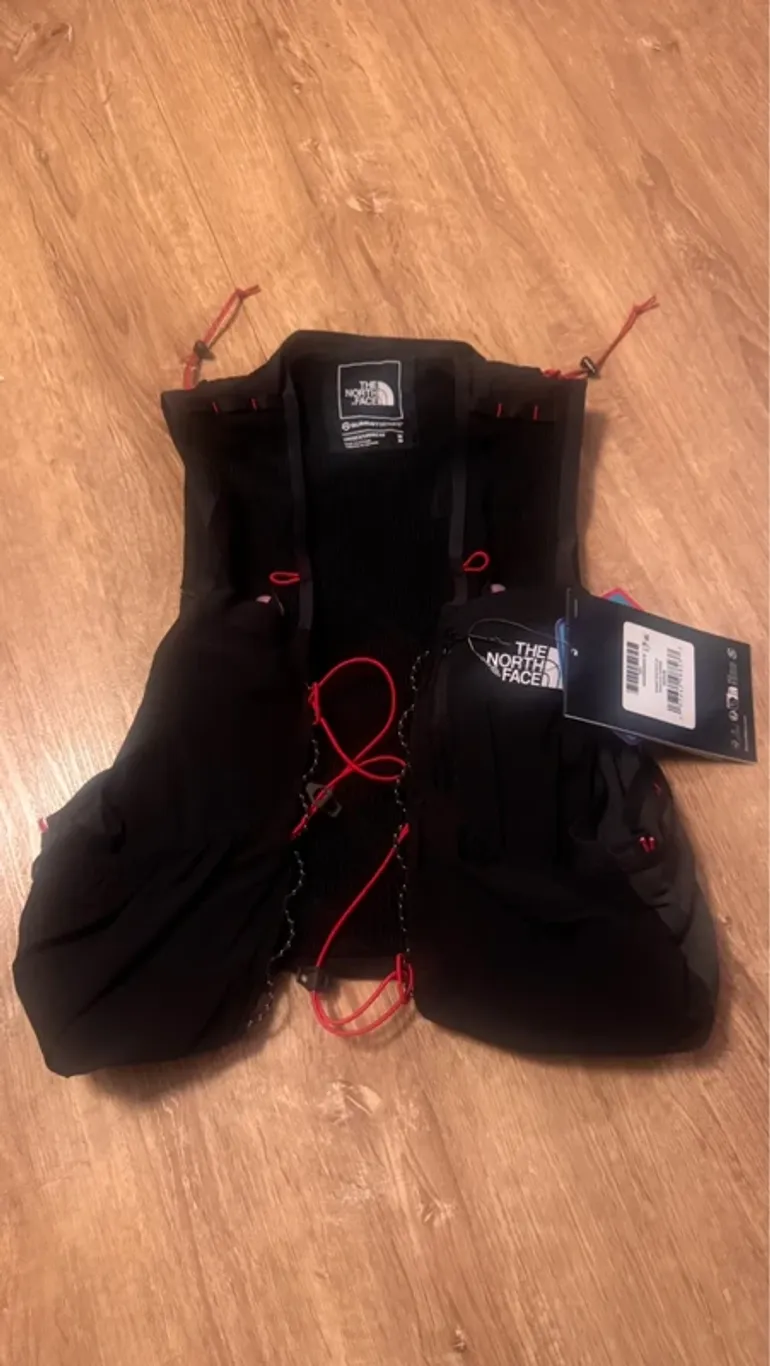 Used The North Face Summit Run Vest 10 bike — image 1 of 5
