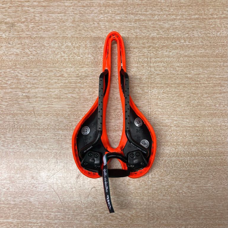 Używany Selle Smp F20C Carbon Rail Saddle bike — zdjęcie 3 z 4