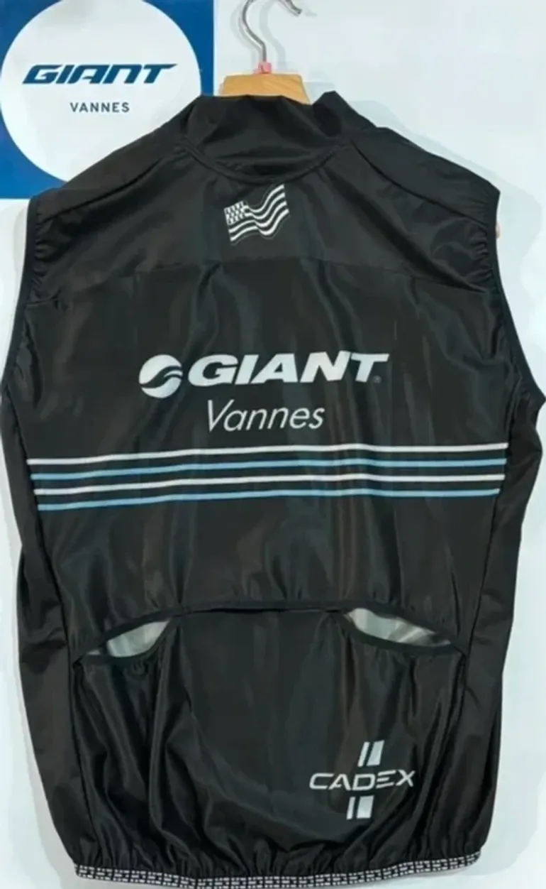 Used Giant Coupe vent bike — image 2 of 2