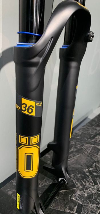 Używany Öhlins RXF36 M.2 Air TTX18 160mm bike — zdjęcie 3 z 4