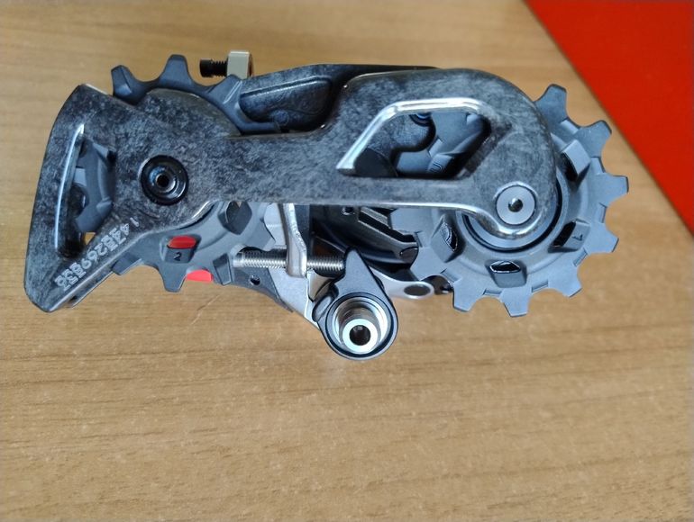 Used Sram Red eTap 11-speed bike — image 3 of 4