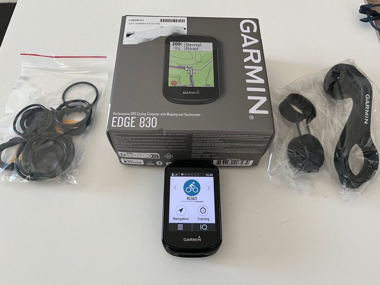 Used Garmin Edge 830 GPS Cycling Computer bike — image 1 of 4